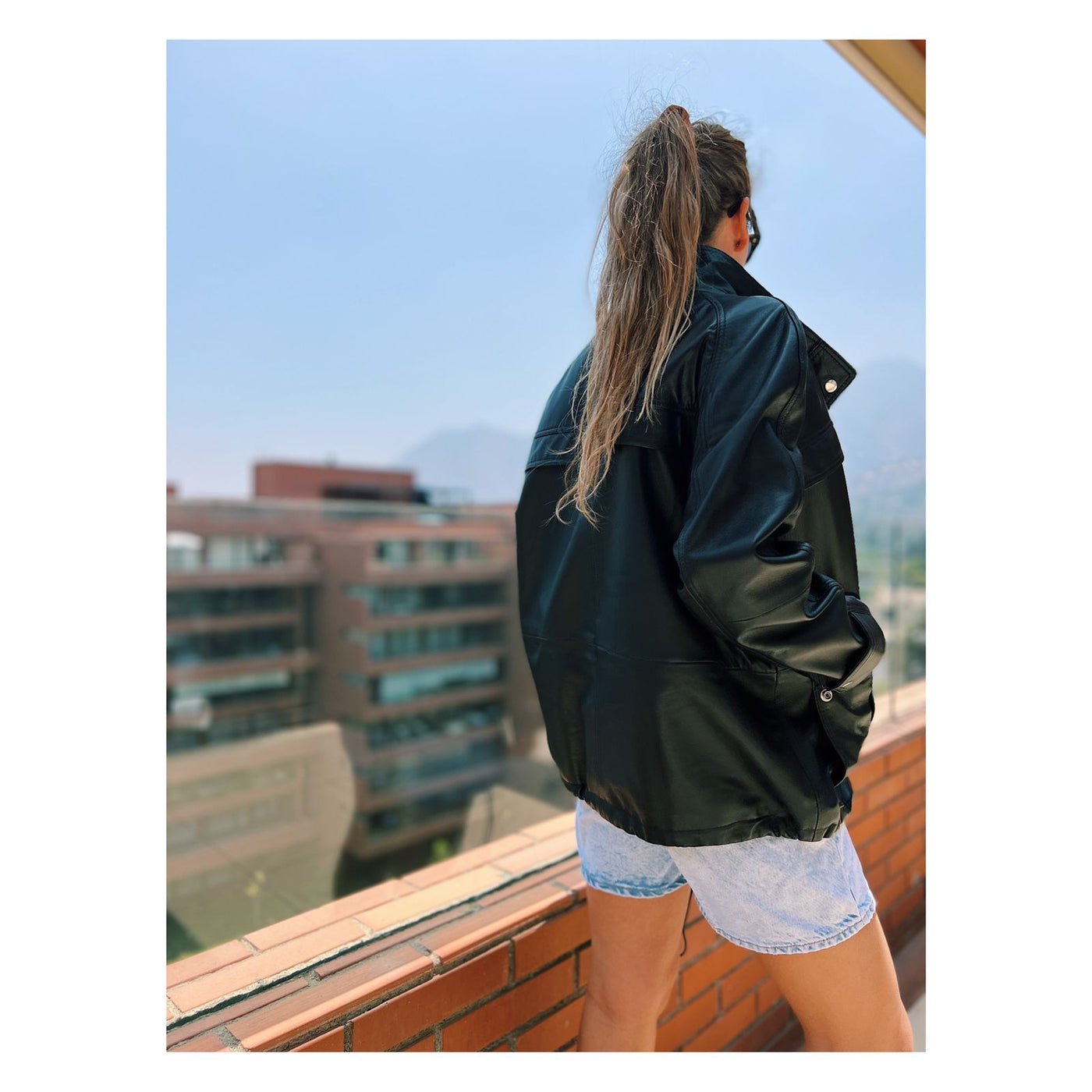 Chaqueta Cuero Manchester Negro Oversize