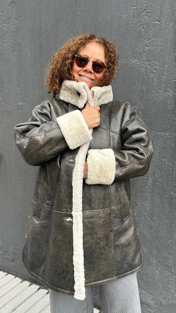 Melbourne Castor Oversize