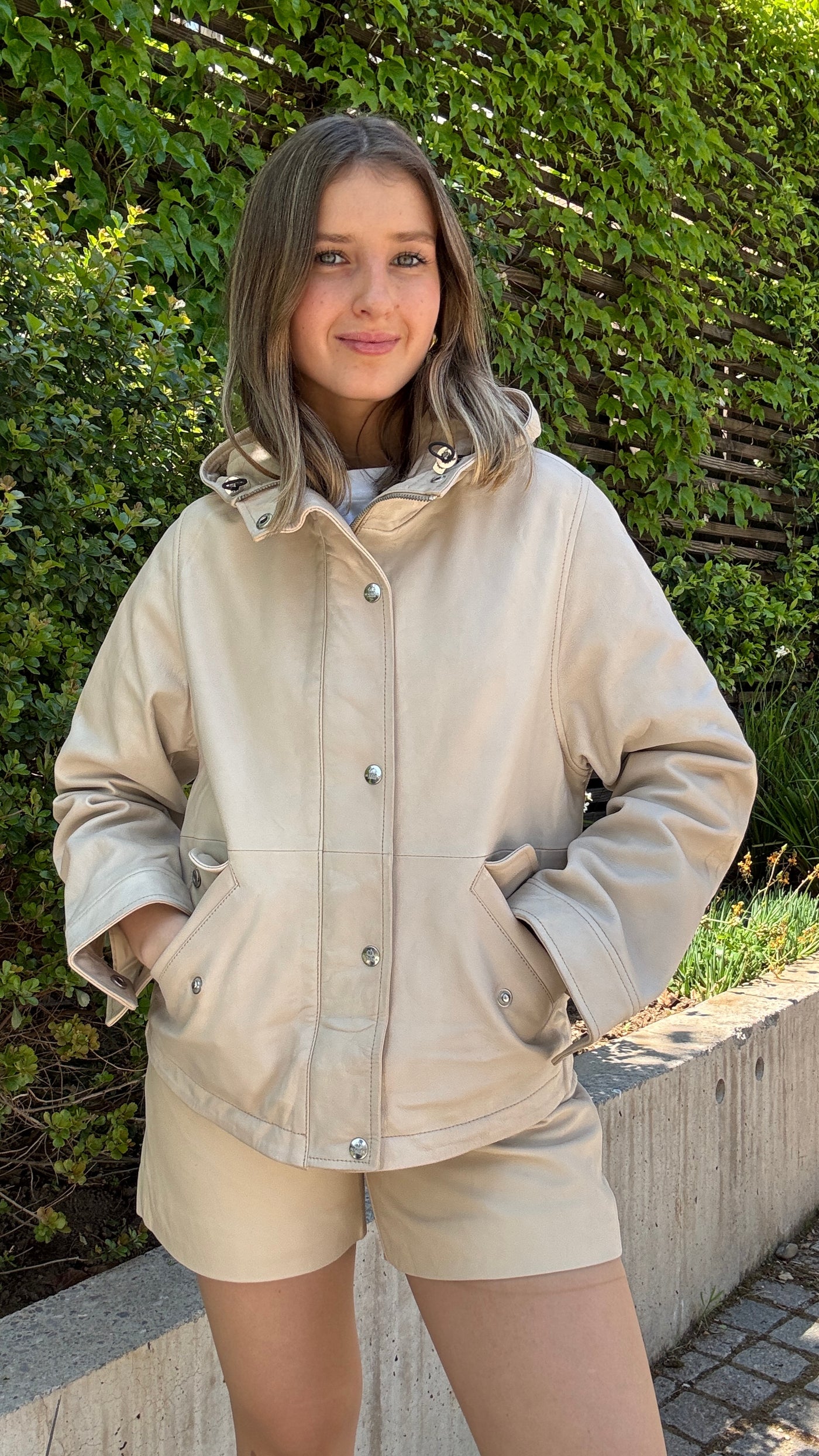 Chaqueta Cuero Gracia Hueso