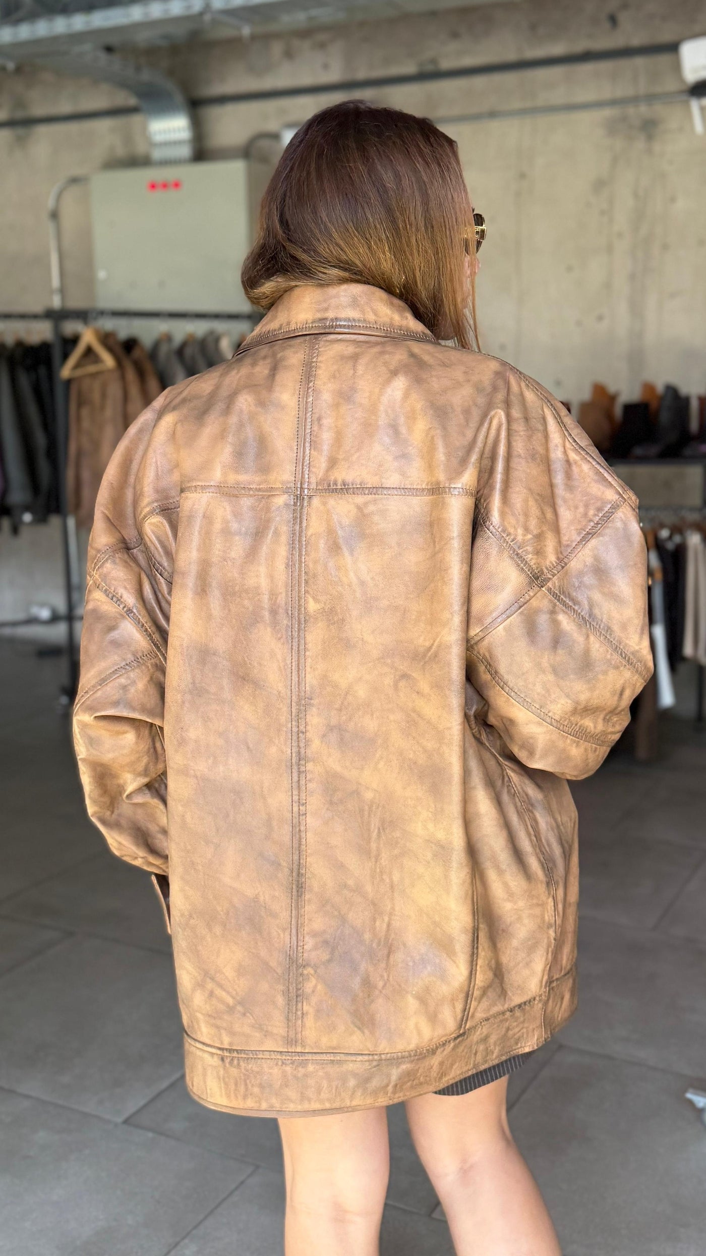 Chaqueta Cuero Eslovenia Camel Claro/Negro wax Oversize