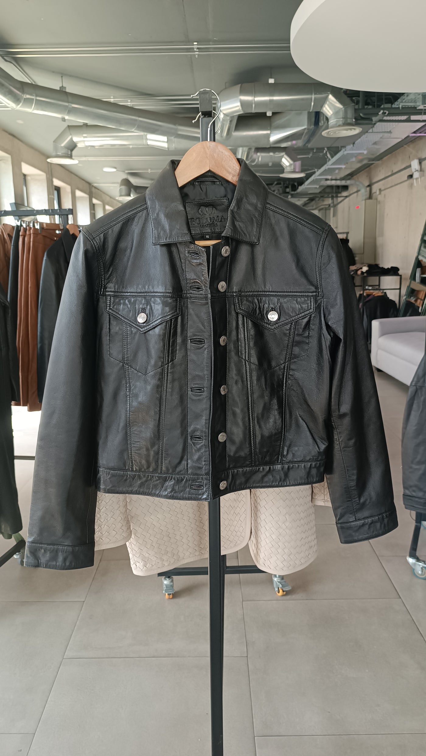 Pre-compra Chaqueta Cuero Ebro Negro